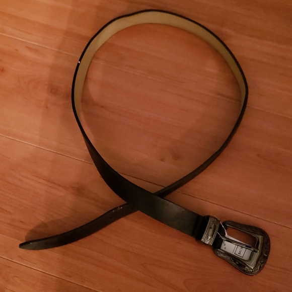 Vince Camuto Vegan Leather Belt - Picture 4 of 7